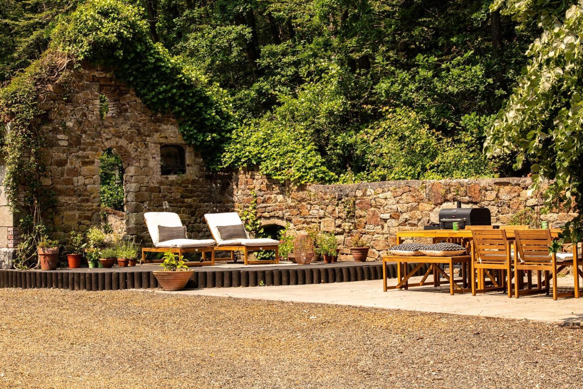 Villa Beautiful, Historic Manoir In Semi-Rural Setting Viré Exterior foto